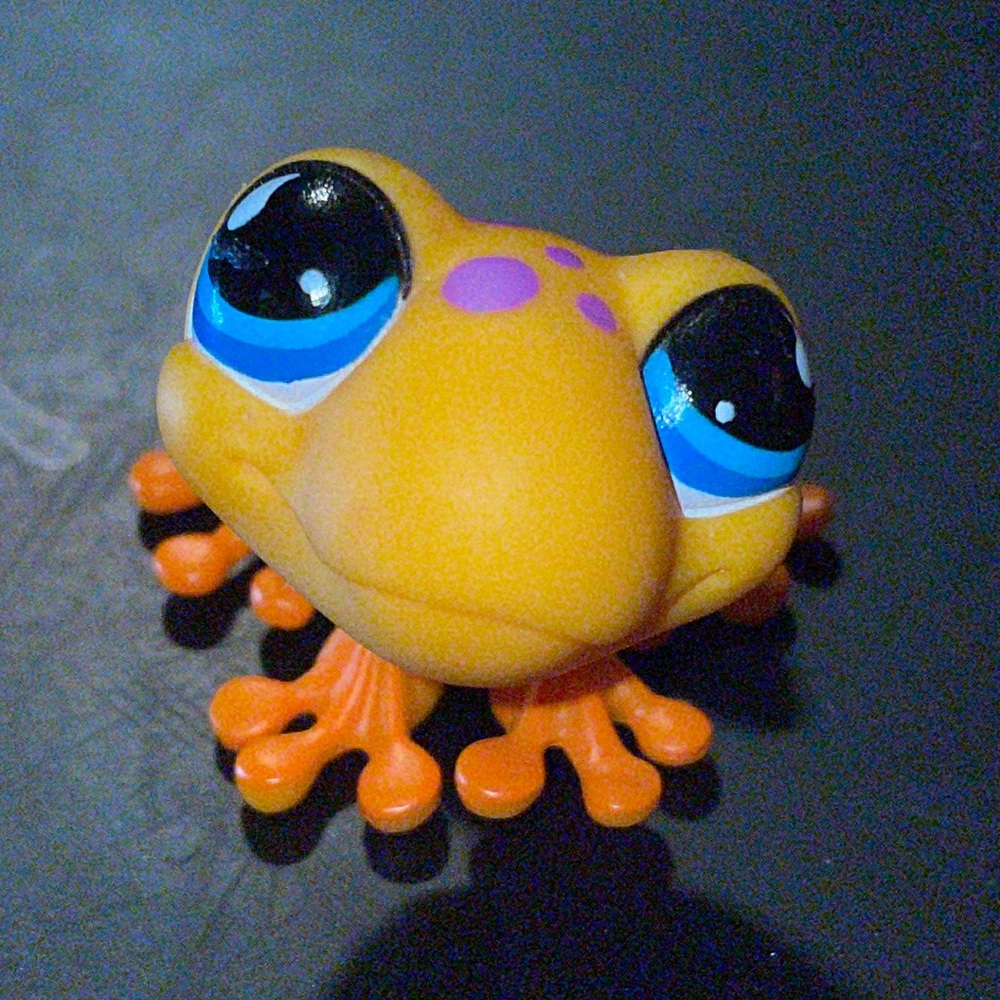 Authentic Littlest Pet Shop LPS Frog 874